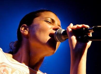 Iva Bittová vystoupí v Praze